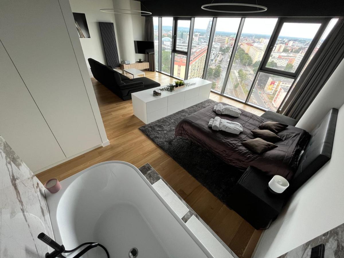 Hanza Tower - Luxurious Apartment 60M2 - 15Th Floor City View Estetino Exterior foto