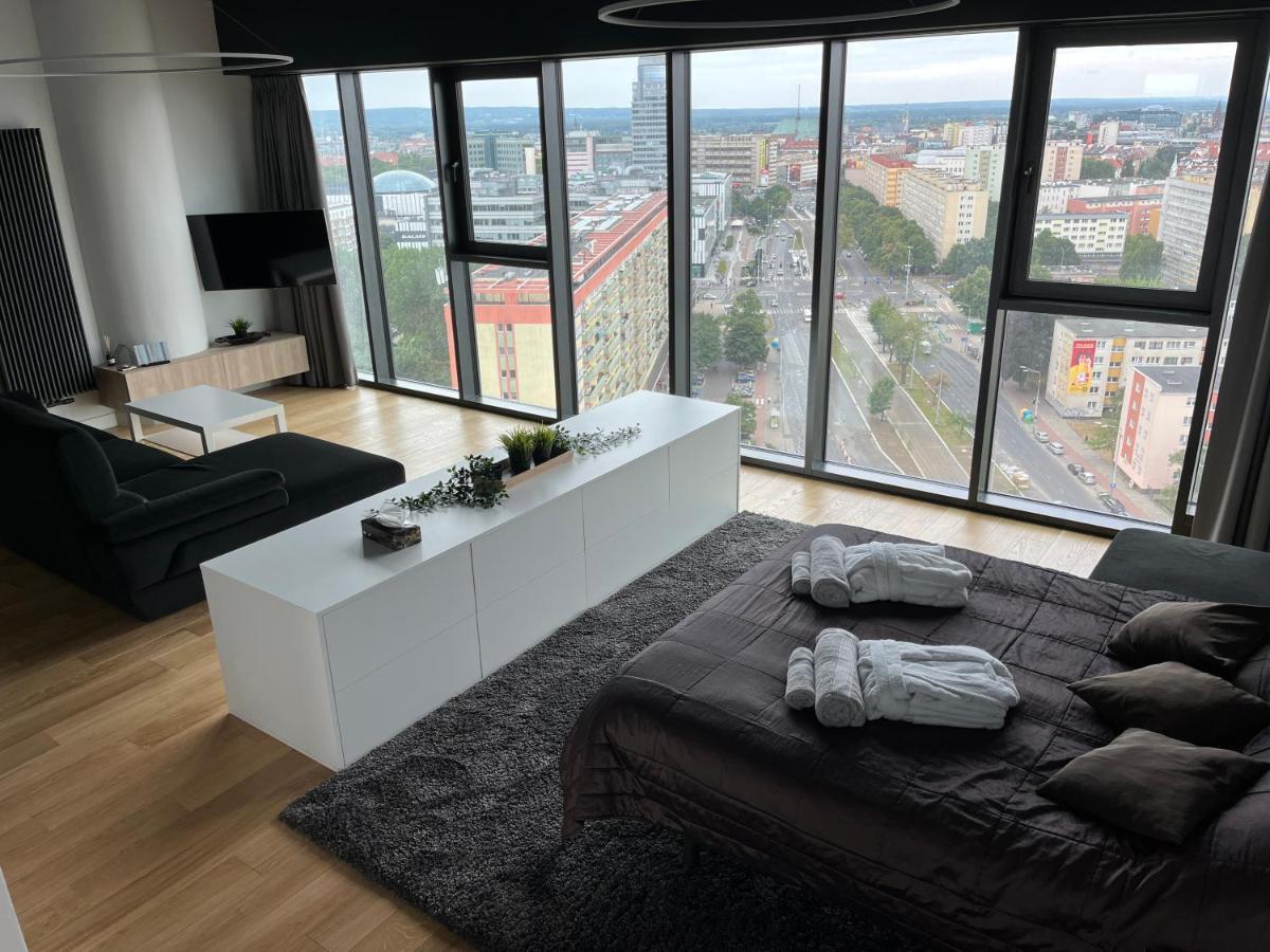 Hanza Tower - Luxurious Apartment 60M2 - 15Th Floor City View Estetino Exterior foto