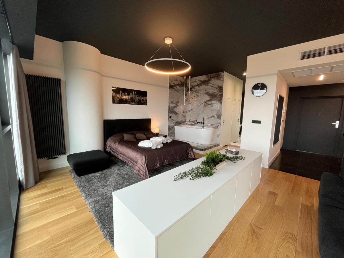 Hanza Tower - Luxurious Apartment 60M2 - 15Th Floor City View Estetino Exterior foto
