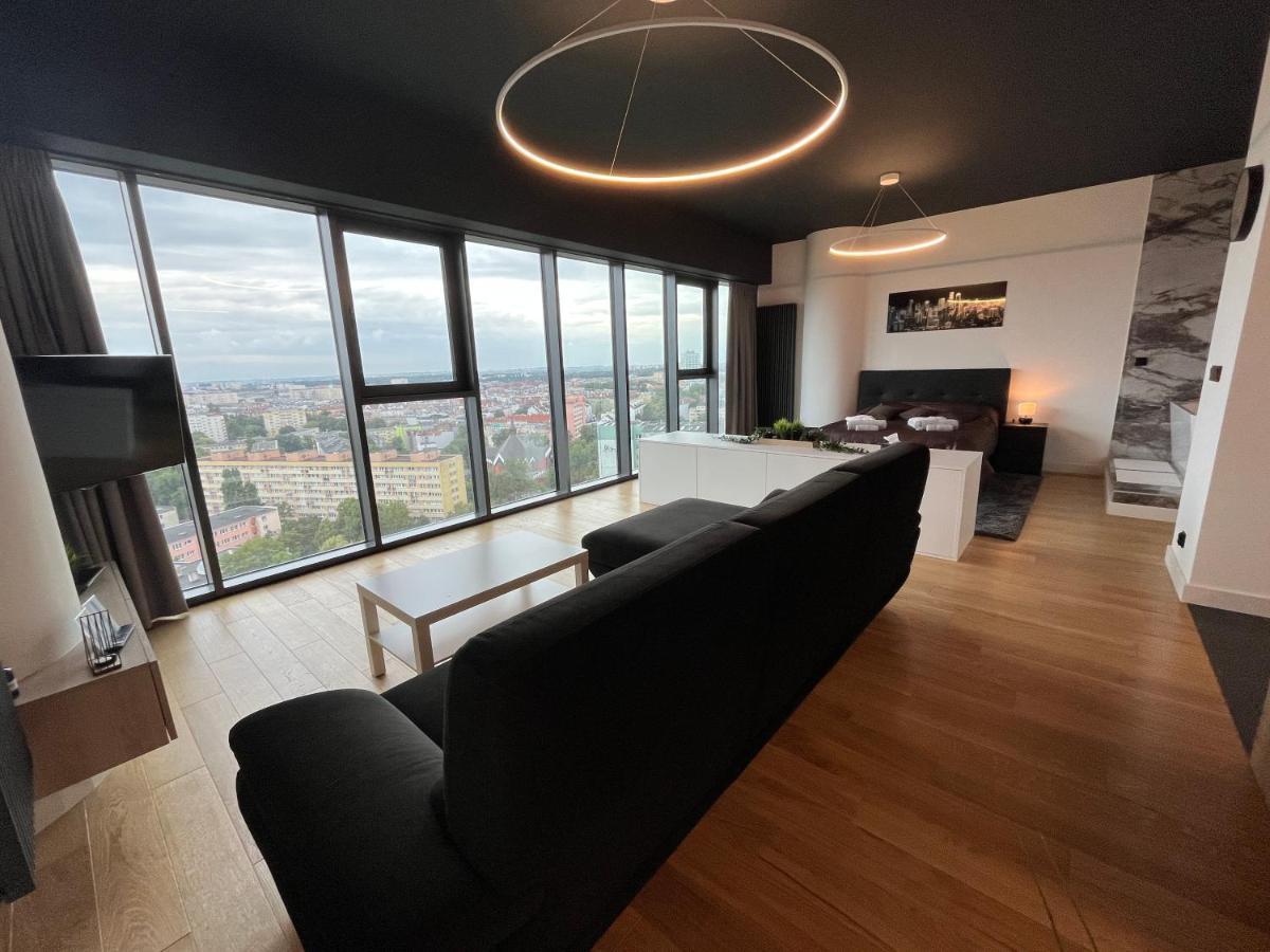 Hanza Tower - Luxurious Apartment 60M2 - 15Th Floor City View Estetino Exterior foto
